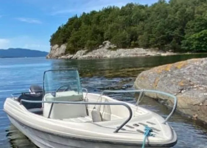 6 Person In Bjoa-by Traum * Utbjoa